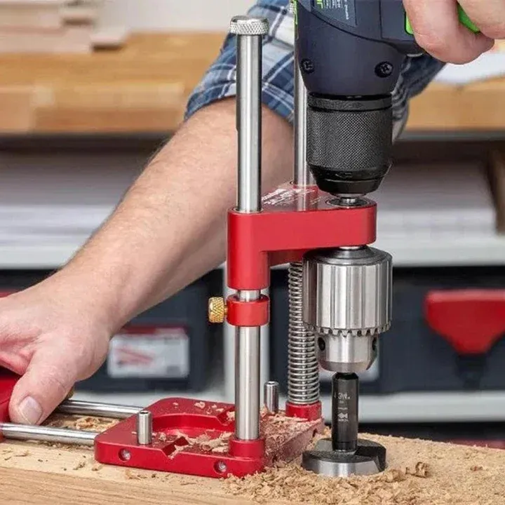 WOODWORKING DRILL LOCATOR